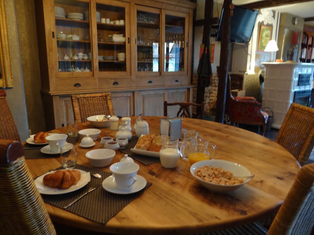 L'Art Du Temps Acomodação com café da manhã Montreuil  Exterior foto